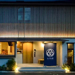 Mitsuwaya Albergue Osaca